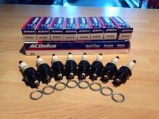 New Genuine GM ACDelco Spark Plugs R45S Set Of 8 picture
