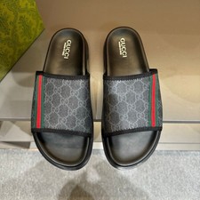 Size 8 Authentic Gucci Slides Sandals picture