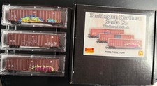 N scale Micro-trains Burlington N-SF weathered box car 3-pack 98305048 picture