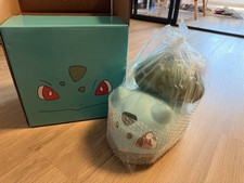 Bulbasaur 1:1 model with gift box picture