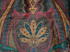 VILLA NOBLE EXCELLENCE PAISLEY MEDALLION RED/BLUE/GOLD SET OF 2 PILLOW SHAMS picture