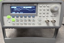 Agilent 33220A 20 MHz Function Arbitrary Waveform Generator picture