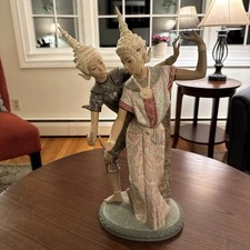 LLADRO “THAI DANCERS” Vintage porcelain figurine picture