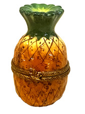LIMOGES France PEINT MAIN Hinge Trinket Box PINEAPPLE-PV-Parry Vieille BEE CLASP picture