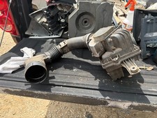 89-93 FORD FESTIVA OEM AIR CLEANER INTAKE BOX ASSEMBLY & MAF SENSOR picture