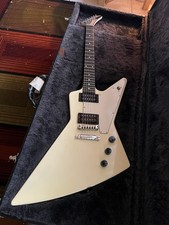 Gibson Explorer ’76 Reissue White With Hard shell Case Case picture