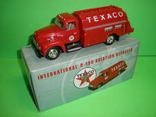 TEXACO AVIATION TRUCK / 57 INT. HARVESTER R190 / 1st Gear /  picture