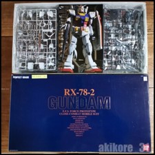 Mobile Suit Gundam RX-78-2 PG 1/60 Perfect Grade BANDAI Plastic Model Kit picture