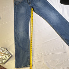 Wrangler Retro Men's Slim Straight Blue Medium Wash Denim Jeans 5-Pocket picture