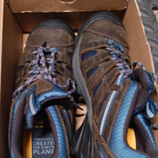 KEEN Men's Brown/Blue Hiking Shoes US 8.5 Medium 1013627 Not Repellent picture