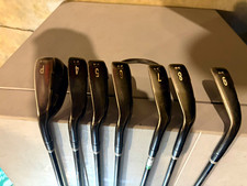 Cleveland Black Iron Set Left-Handed 4-PW 7 Clubs Regular Steel Shafts Black picture