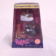 Bratz Shoe Pack Sasha Struttin Style NIB 2002 MGA White Black Brown 3 Pairs Y2K picture