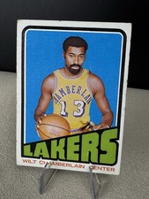 Topps 1972-73 Wilt Chamberlain Los Angeles Lakers #1 Base Set Vintage Card picture