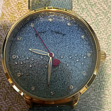 Betsey Johnson Women’s Quartz Analog Watch Blue Glitter Dial Gold Case Strap picture