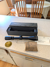 Leupold Rifleman 3-9 x 40 rifle scope in box  NEAR MINT CONDITION  DEER HUNTING picture
