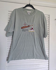 Top Threads II Sportswear Montauk Point NY Graphic Embroidered Tee Men's XL picture