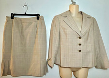 Tahari Arthur S. Levine Women’s 10 Beige Plaid 2pc Lined Skirt Suit Notch picture