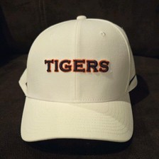 Nike NWOT Auburn Dri-fit Hat Size M/L White On-Field Apparel NCAA Football picture