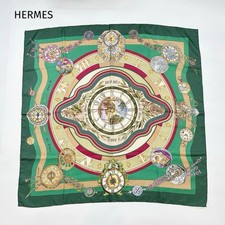 HERMES Carre 90 Parmi les Fleurs Je Compte les Heures Silk Scarf Green picture
