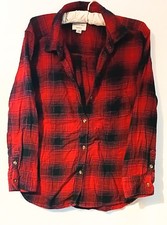  American Eagle Size M Red Black Plaid Check Boyfriend Fit Soft Flannel Shirt  picture