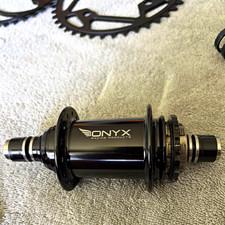 Onyx racing products pro hub 10mm bmx picture