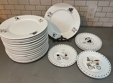 Oneida Chefs To Go 2004 Jennifer Garant Dinner Salad Plate CHOICE Bicycle Wine picture