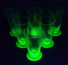 1930s TIFFIN Art Deco Swirl Juice/Cordial Glasses URANIUM BASE Vtg Barware Set/6 picture