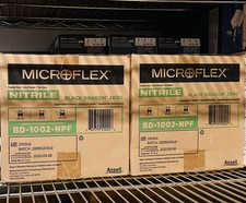 Microflex Black Dragon Powder Free Nitrile Exam Gloves Medium 1000 Count Expired picture