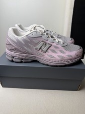 New Balance Men’s 1906W 