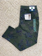 Bandolino AMY Women's Size 18 Night Breeze Floral Stretch Straight Jeans NWT picture