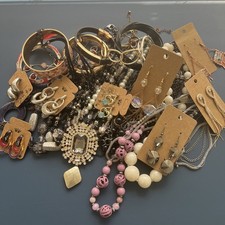 3 Lbs Beautiful Vintage To Now Costume Jewelry Lot Great Quality V106 picture