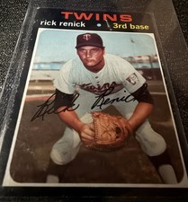 1971 Topps - Rick Renick Vintage Baseball Card # 694 Minnesota Twins 3rd Base picture