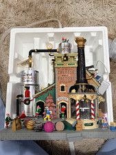 Lemax Santa’s Wonderland: The Christmas Chocolatier Truffle Factory - in box picture