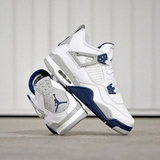 NEW Jordan 4 Midnight Navy (DH6927-140)  (WOMEN SIZE US) picture