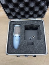 AKG Perception 220 Large Diaphragm Cardioid Studio XLR Mic Blue/Silver picture