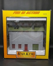 MTH Railking 30-90026 O Gauge 3 Story Illuminated Lighted Grainery In Box picture