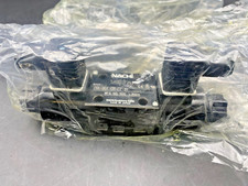 MAZAK NACHI SA-G01-C5-C1-30 G16FH004441 SOLENOID VALVE picture