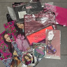 BLACKPINK merchandise set picture
