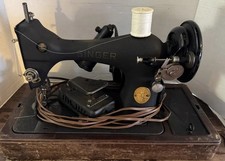 1946 SINGER 128 Portable Electric Sewing Machine Bentwood Case Pedal Key Vintage picture