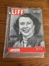 LIFE MAGAZINE JUNE 30, 1952  A Convention Goer's Guide to Chicago picture