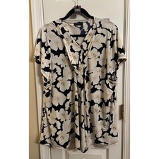 Lane Bryant Floral V-Neck Draped Front Blouse Navy Cream Plus Size 22/24 picture