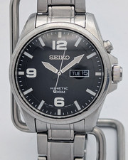 Seiko Kinetic SMY137P1 5M83-0AA0 Black Dial Day Date | New Capacitor Crystal Box picture