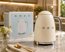 SMEG KLF03CRUS 50's Retro Style 1.7L Electric Kettle Cream New picture