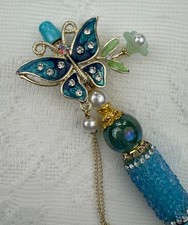 Custom beaded pens. Luxury Inspired Gifts. Basket filler. Journal. Collect picture