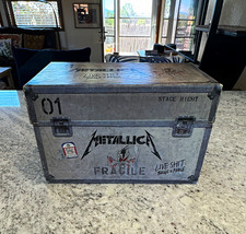 Metallica Live Shit: Vintage Binge & Purge Box Set 3 VHS + 3 CDs + Booklet NTSC picture