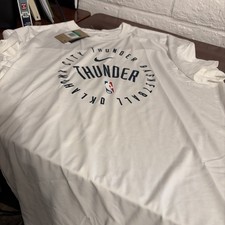 Oklahoma City Thunder Nike authentics Essential Logo T-Shirt Men NBA OKC picture