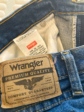 Wrangler Men's Blue Denim Jeans Relaxed Fit Straight Leg Medium Wash Stretch picture