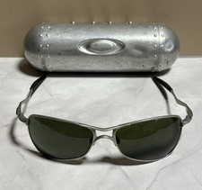 RARE Oakley CROSSHAIR 1.0 Sunglasses 05-812 Silver W/ Dark Grey 2005- READ picture