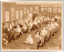 1947 School Class Photo P S 121 Children Students Classroom Vintage Holding Book picture